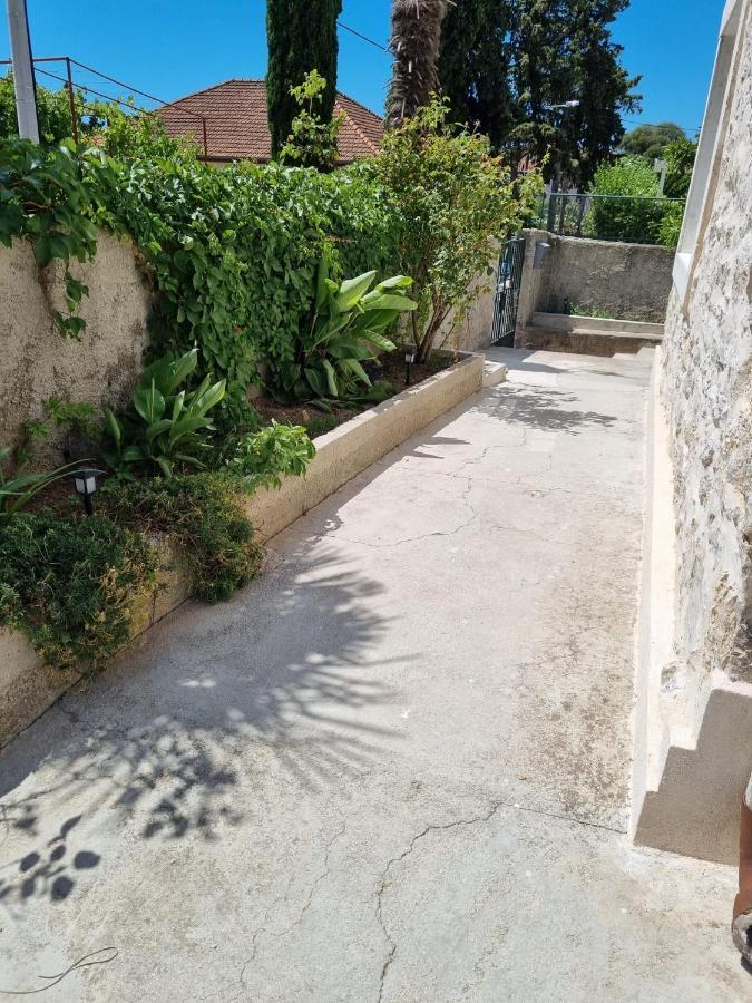 Apartmani Barbarosa Sveti Filip i Jakov Esterno foto