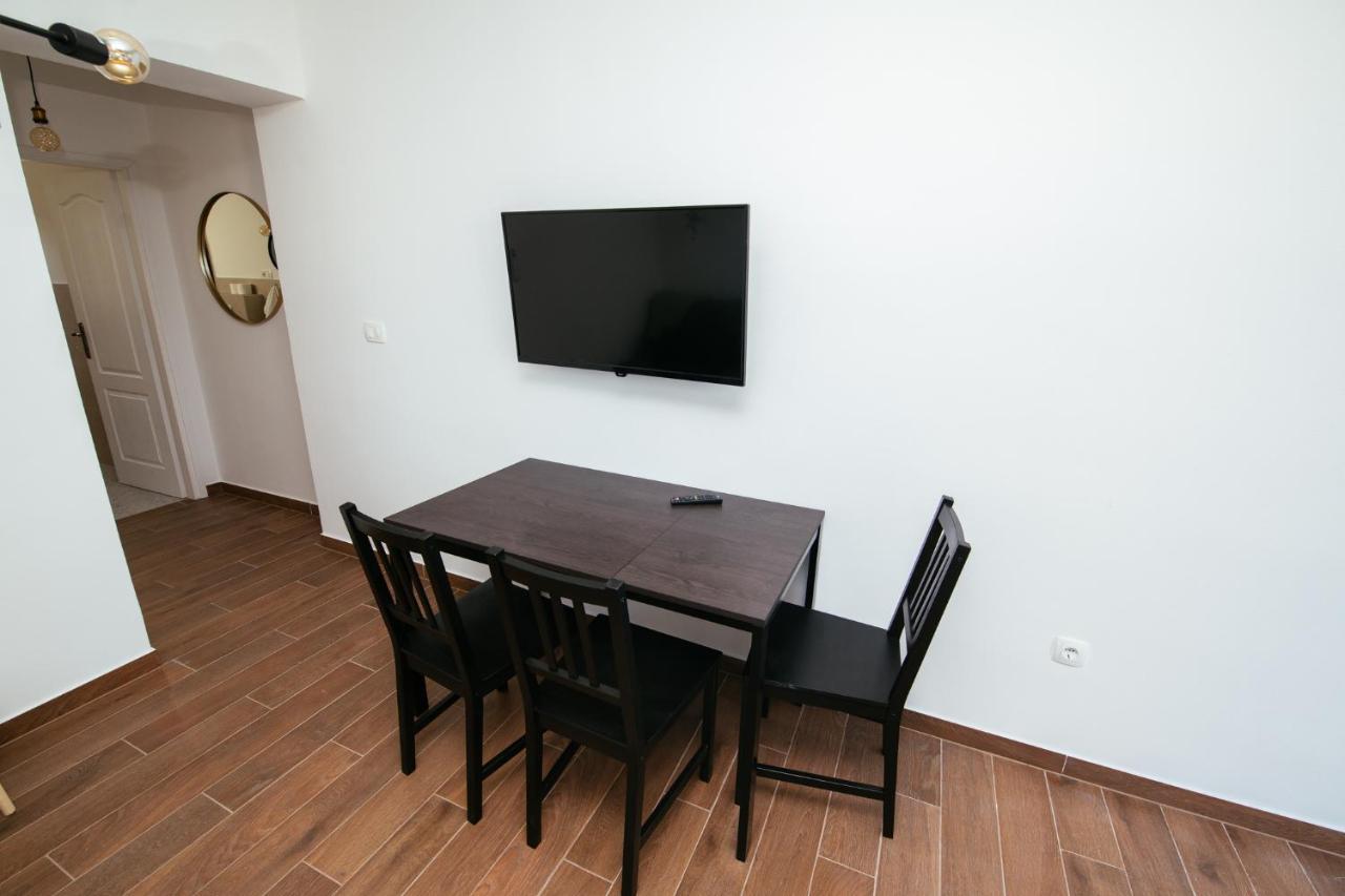 Apartmani Barbarosa Sveti Filip i Jakov Esterno foto