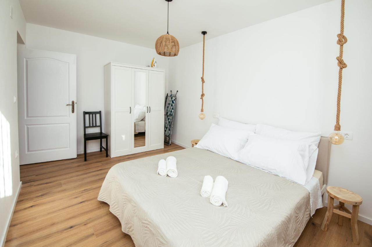 Apartmani Barbarosa Sveti Filip i Jakov Esterno foto