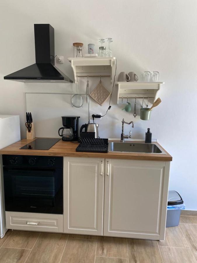 Apartmani Barbarosa Sveti Filip i Jakov Esterno foto