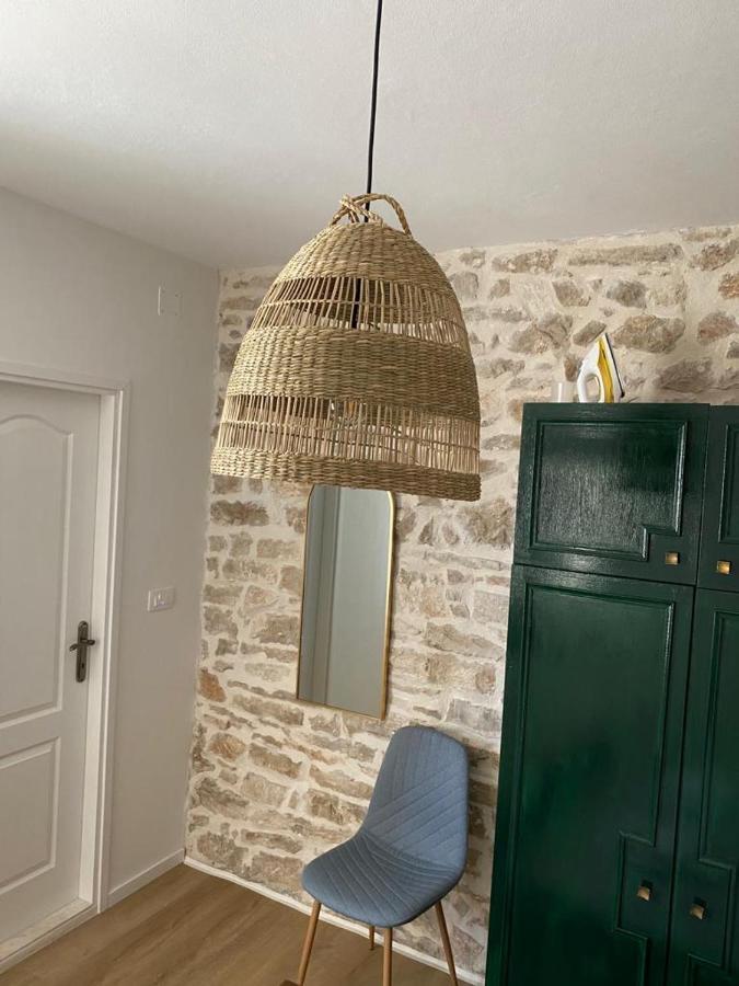 Apartmani Barbarosa Sveti Filip i Jakov Esterno foto