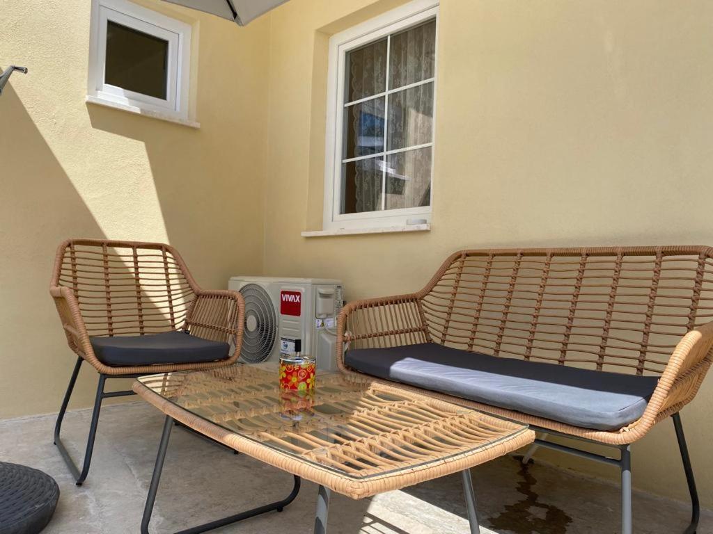 Apartmani Barbarosa Sveti Filip i Jakov Esterno foto